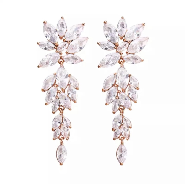 kolczyki, biżuteria, kolczyki rose gold, różowe złoto, kolczyki stalowe, stal,  kolczyki z cyrkoniami, kolczyki eleganckie, kolczyki wiszące, koczyki długie, kolczyki dla panny młodej, kolczyki na sylwestra, ślub,