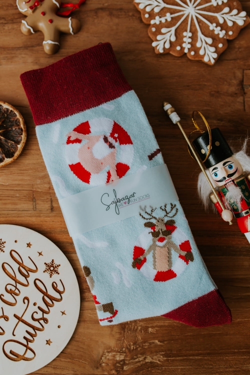 santaholiday.jpg