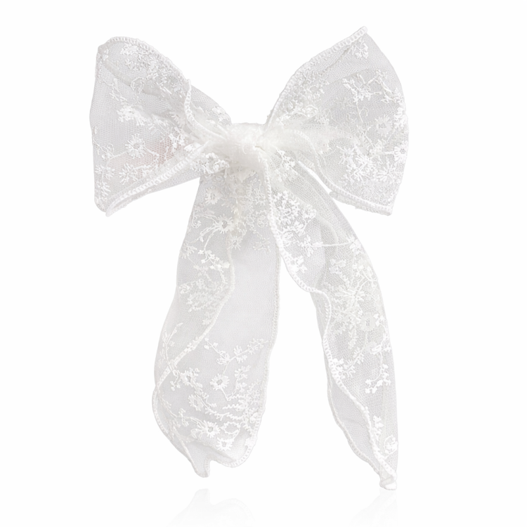 Spinka Kokarda Haftowana biała z kwiatuszkami romantyczna, spinka dla dziewczynki, spinka do włosów na komunię, spinka ozdobna na wesele, ozdobna kokardka do włosów z koronki, klamerka kokardka kremowa, kokardka w kwiatuszki,