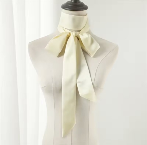 Apaszka na szyję, wąski szalik, wstążka do włosów, do torebki - kremowa satynowa