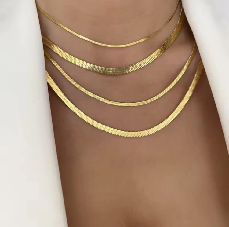 naszyjnik snake złoty stalowy, naszyjnik choker, naszyjnik złoty, naszyjnik choker, naszyjnik łańcuszek typu żmijka, naszyjnik elegancki, złoty naszyjnik celebrytka