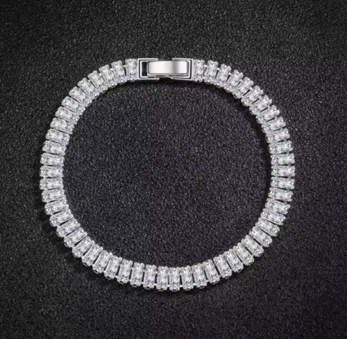 bransoletka stalowa, bransoletka srebrna, bransoletka cyrkonie, bransoletka z kryształkami, kryształki, elegancka, klasyczna, bransoletka dla niej,  bransoletka ślubna, bransoletka elegancka, na wesele
