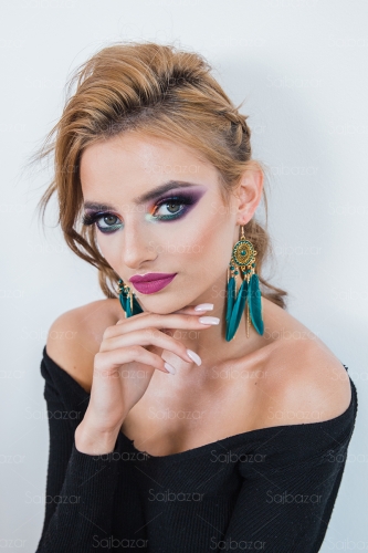kolczyki pióra, kolczyki boho, kolczyki festiwal, długie kolczyki z piórami, kolczyki turkusowe, kolczyki dla hipiski, kolczyki piórka, kolczyki vintage, kolczyki złote